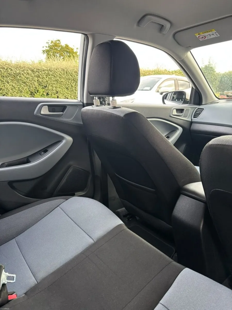 Hyundai i20 2020 Deluxe - Image 6