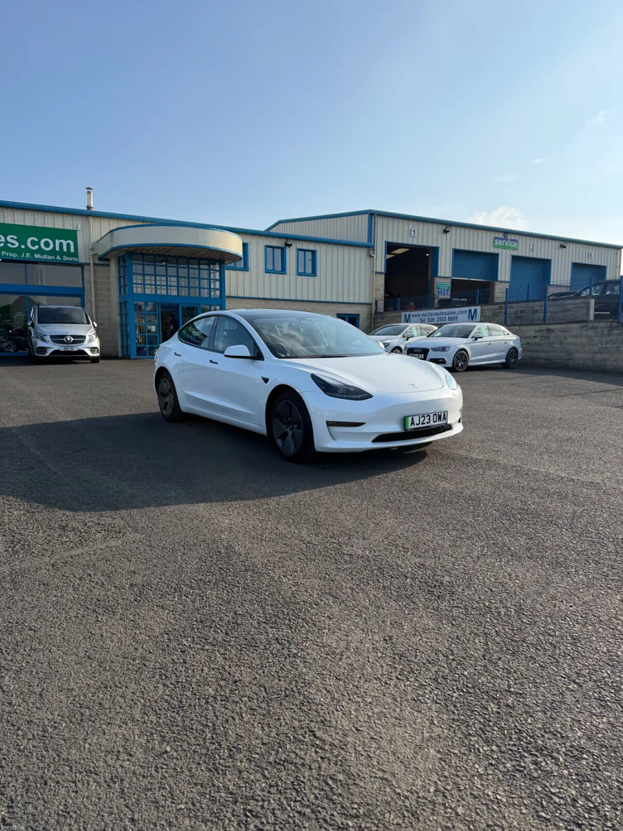 Tesla Model 3 2023 - Image 1