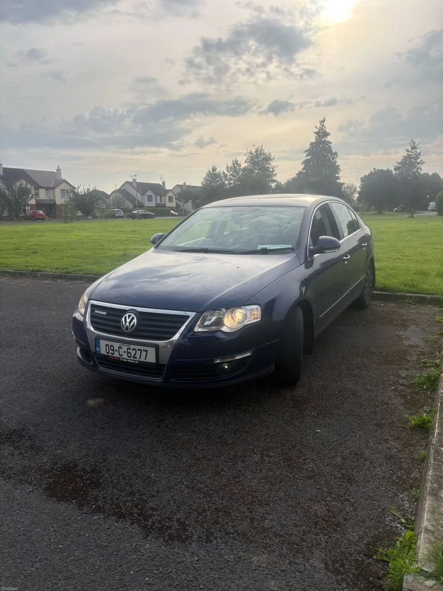 Volkswagen Passat 2L - Image 3