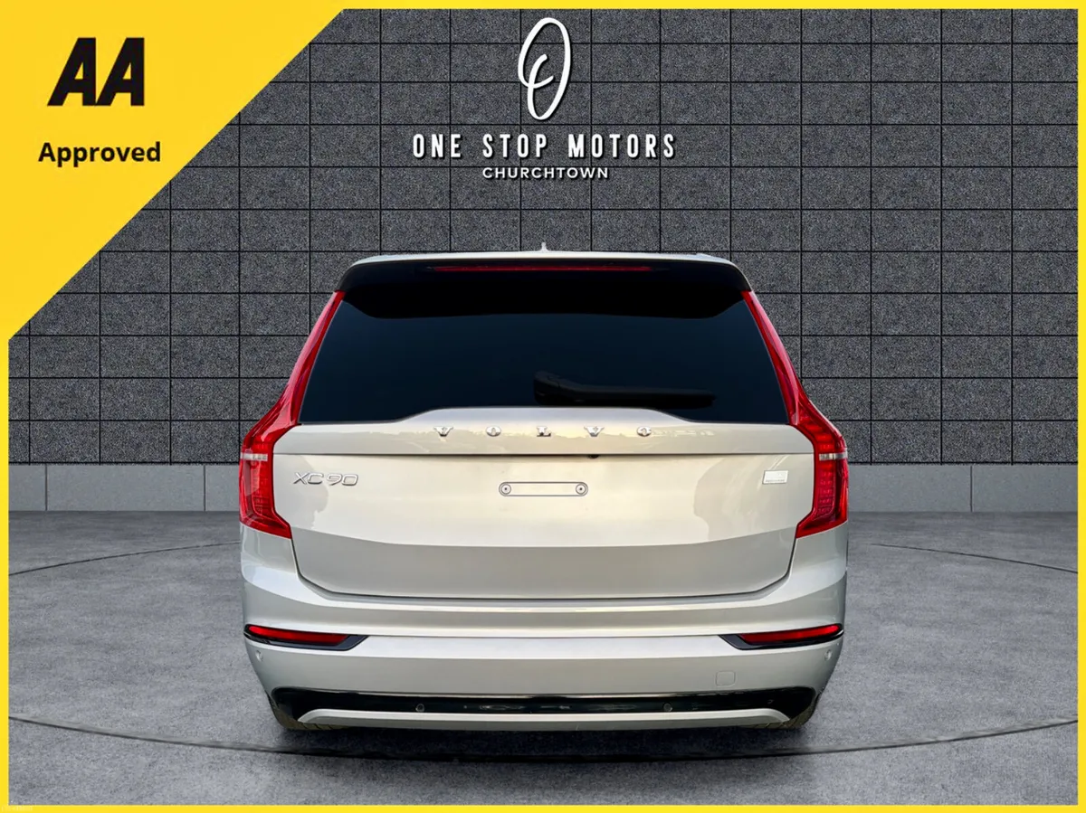 2023 Volvo XC90 T8 ULTIMATE DARK PLUS* 7SEATS PHEV - Image 5