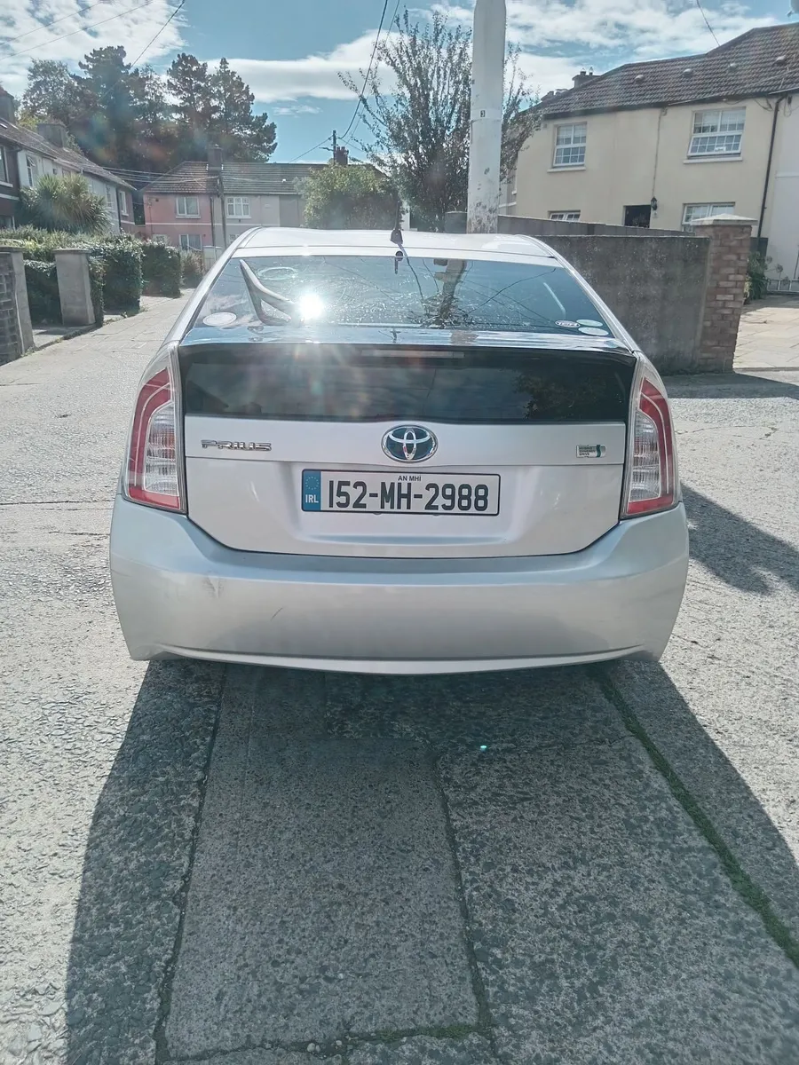 Toyota Prius 2015 - Image 3