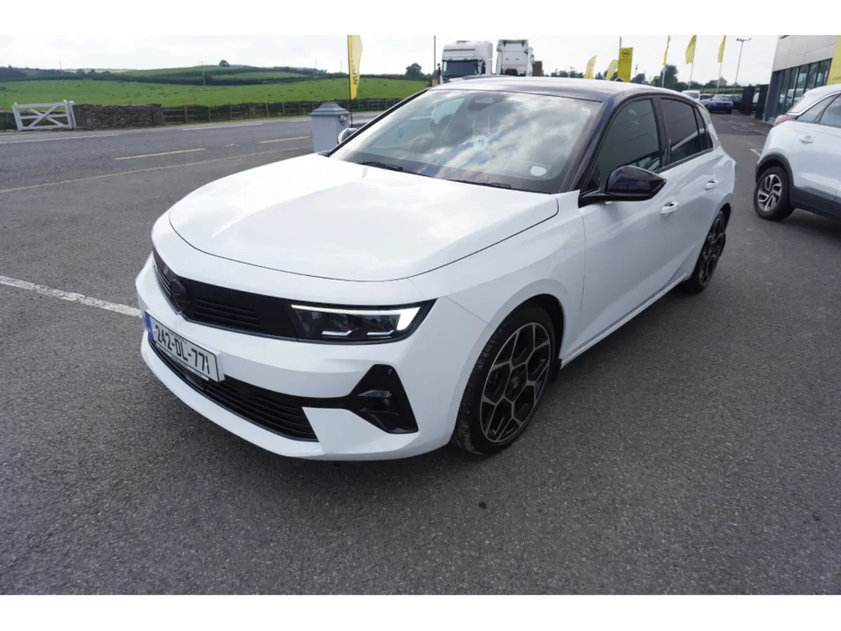 Opel Astra 22 5 DR HATCH-GS-1-5-1 - Image 6