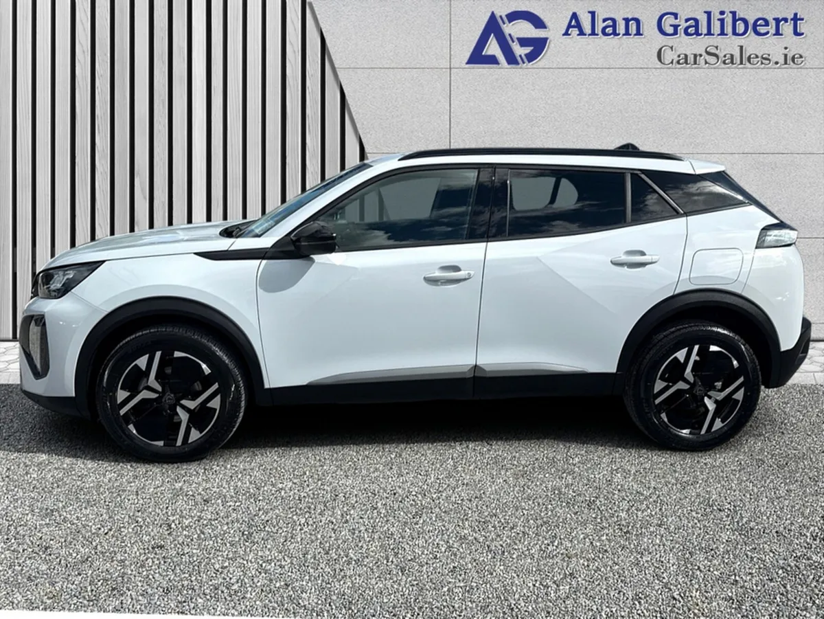 Peugeot 2008 ALLURE 1.2 PETROL HIGH SPEC - Image 5
