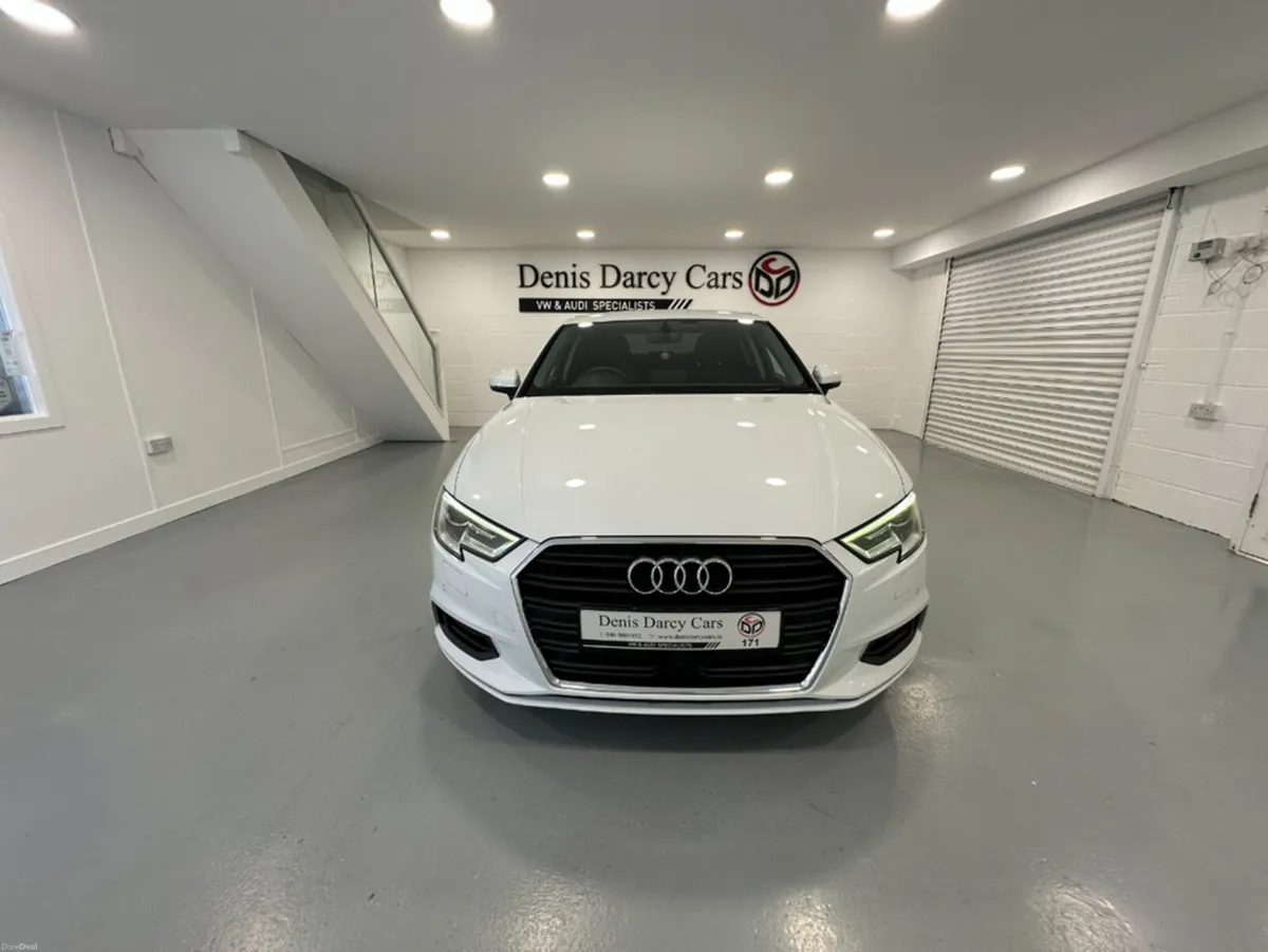 Audi A3 (171) A3 1.4TFSI S TRONIC SPORT SALOON LOW - Image 4