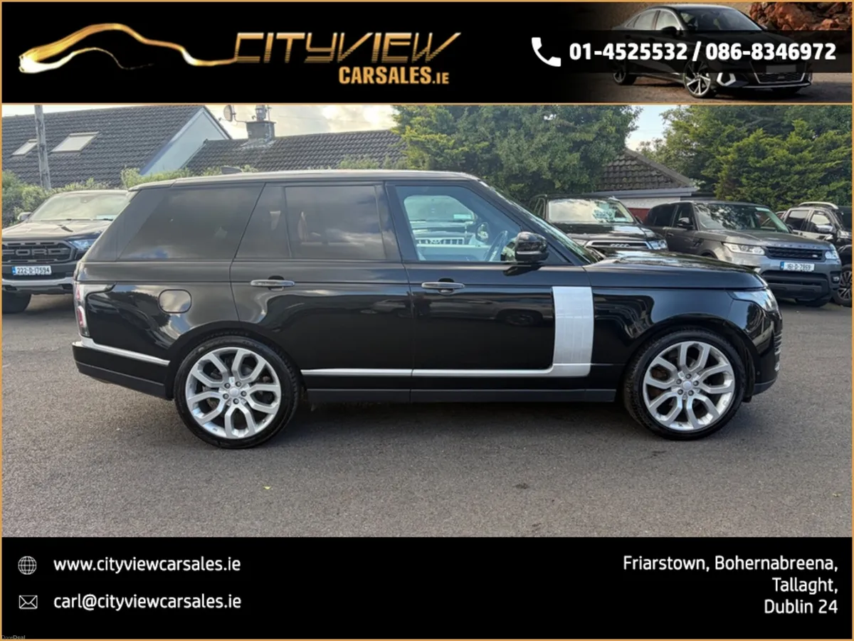 Land Rover Range Rover 3.0 VOGUE  AUTOMATIC - Image 3