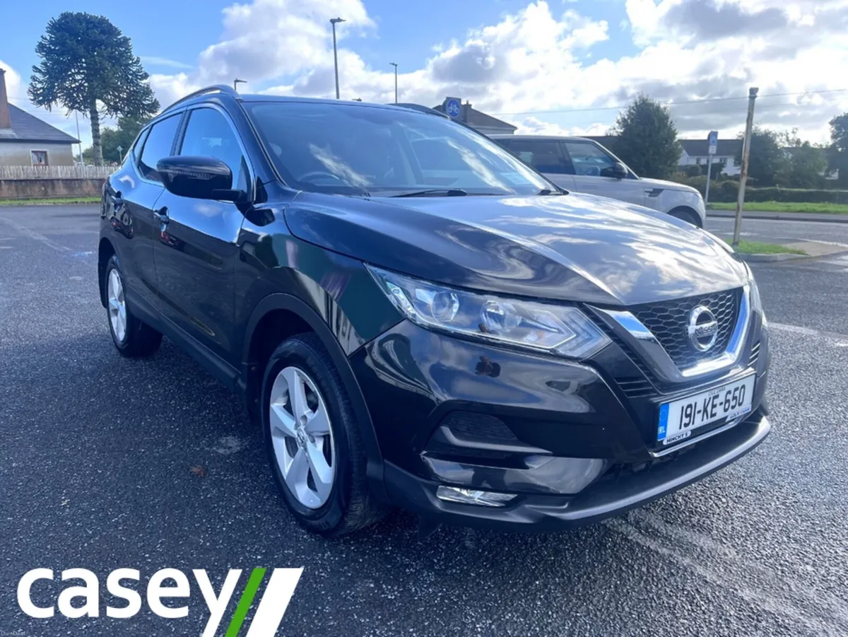 Nissan Qashqai 1.5 SV 18 4DR - Image 3