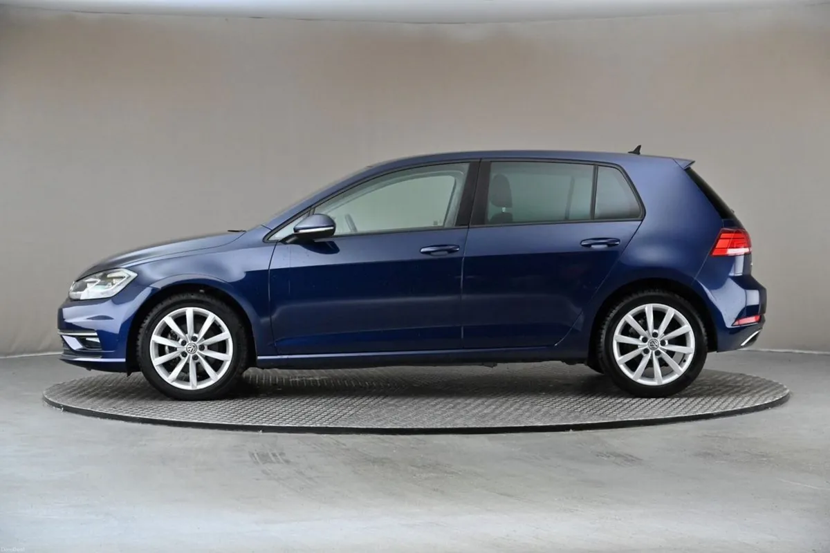 Volkswagen Golf 1.2 TSI DSG MK7.5 COMFORTLINE **DI - Image 5