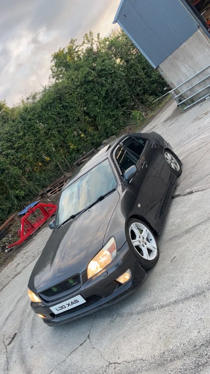 Lexus is200 sport - Image 1