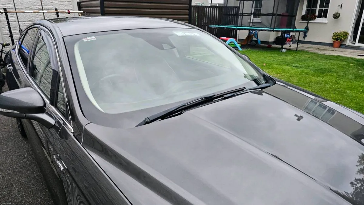 Ford Mondeo Vignale 2019 with Nero Pack - Image 4