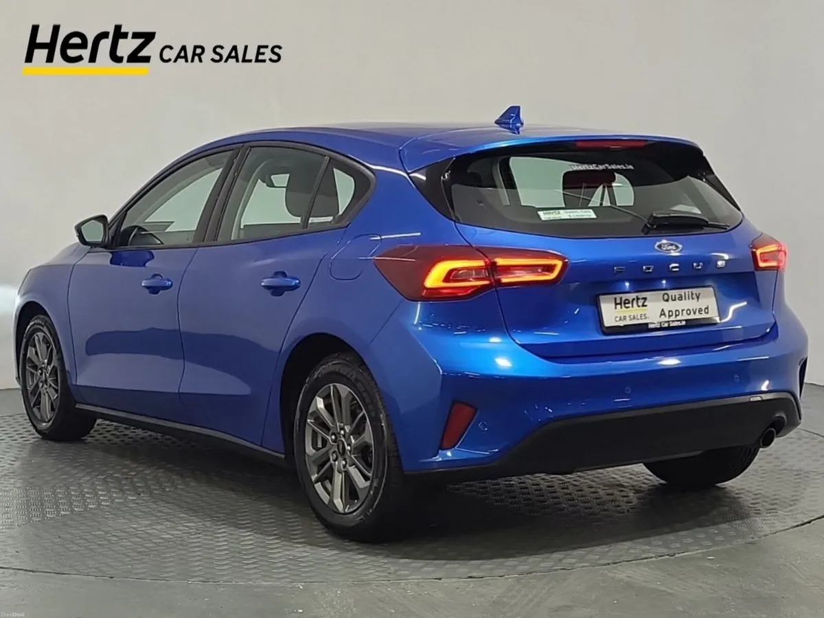 Ford Focus TITANIUM Petrol Manual - Image 3