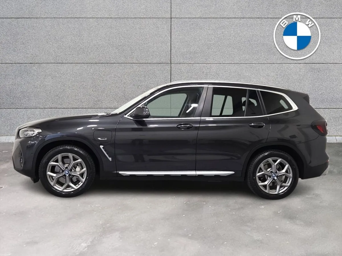 BMW X3 xDrive30e xLine - Image 3