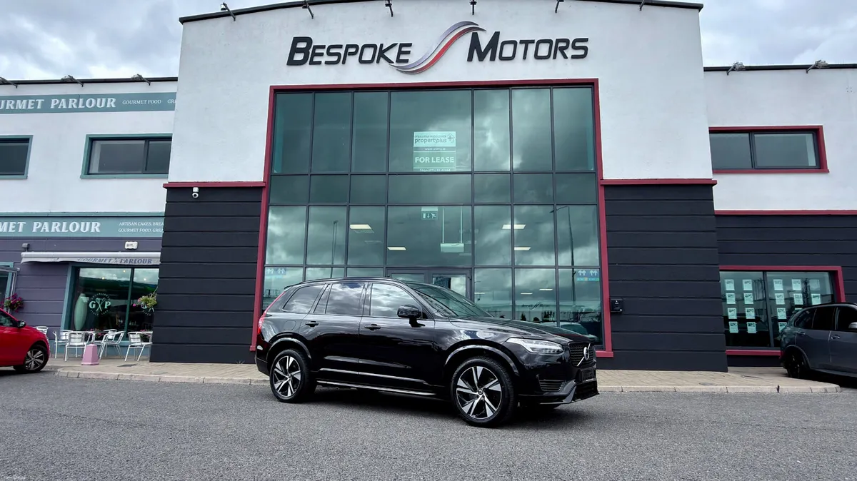 Volvo XC90 T8 R-Design AWD - Image 1