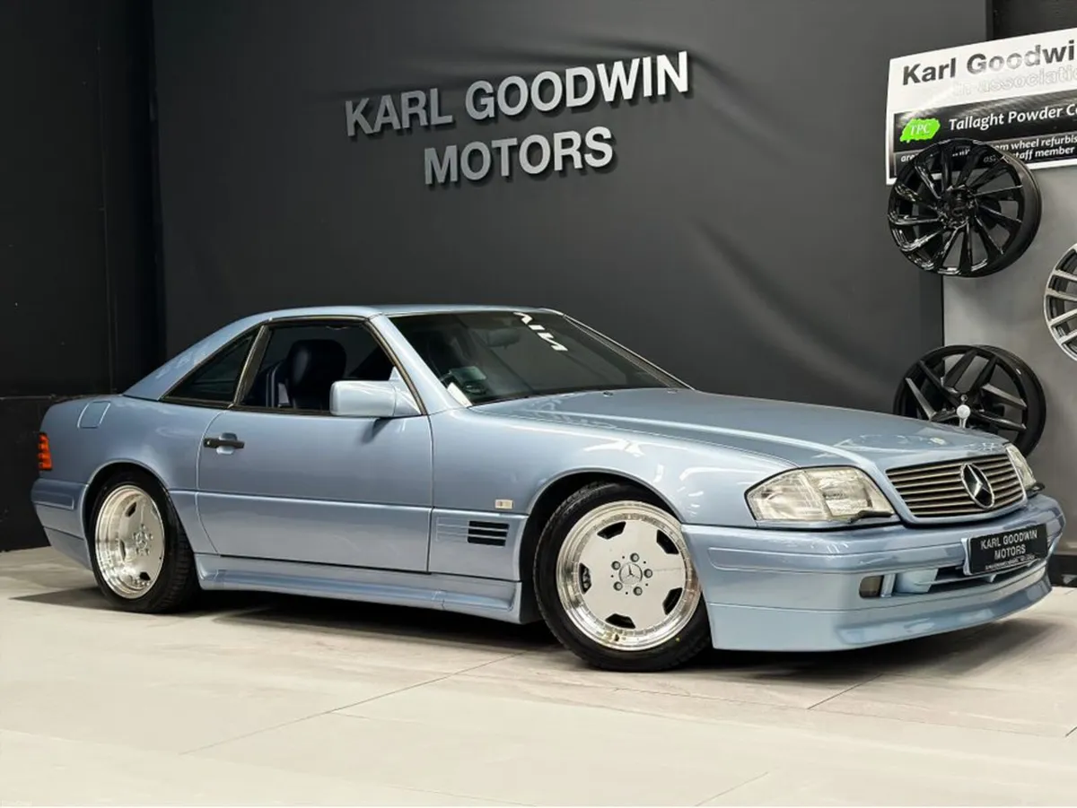 Mercedes-Benz SL 500 V8 LOW MILEAGE - Image 1