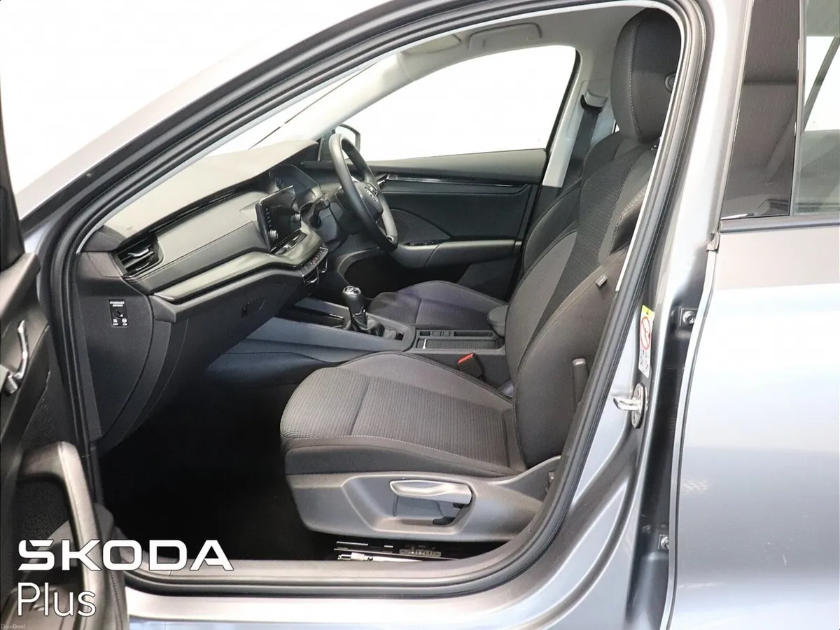 OCTAVIA COMBI  AMBITION  2.0TDI 115HP - Image 4