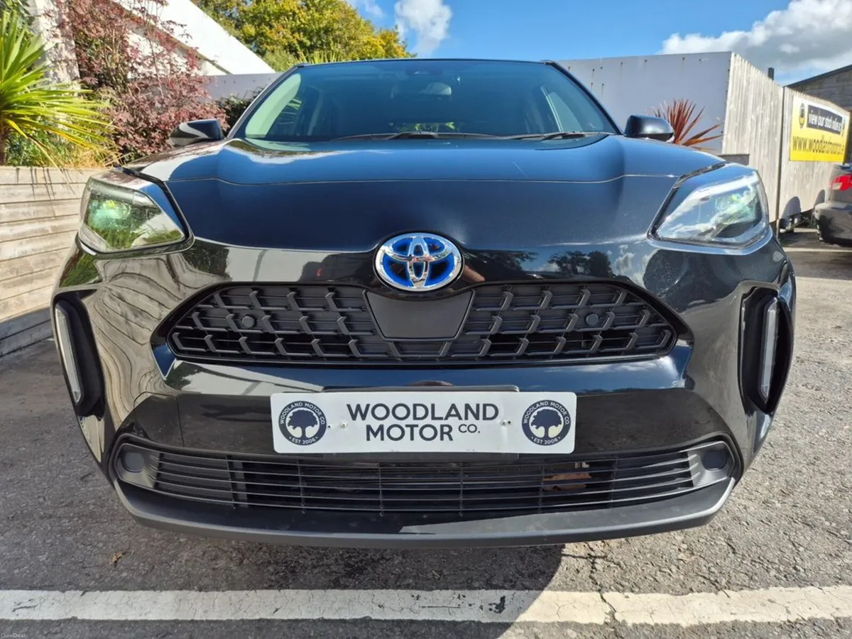 Toyota Yaris Cross 1.5 HYBRID / LUNA G PACK / TAX - Image 3