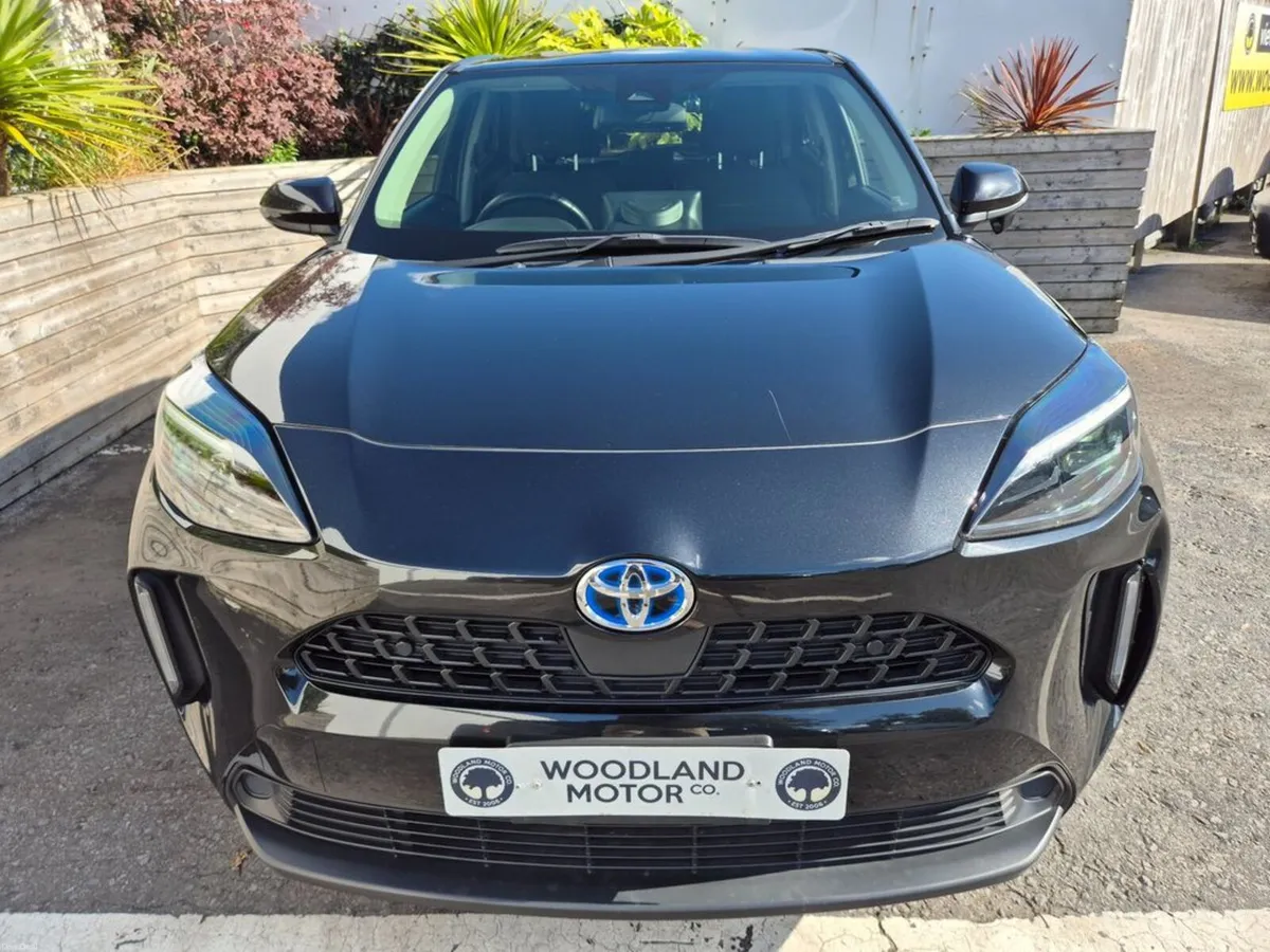 Toyota Yaris Cross 1.5 HYBRID / LUNA G PACK / TAX - Image 4