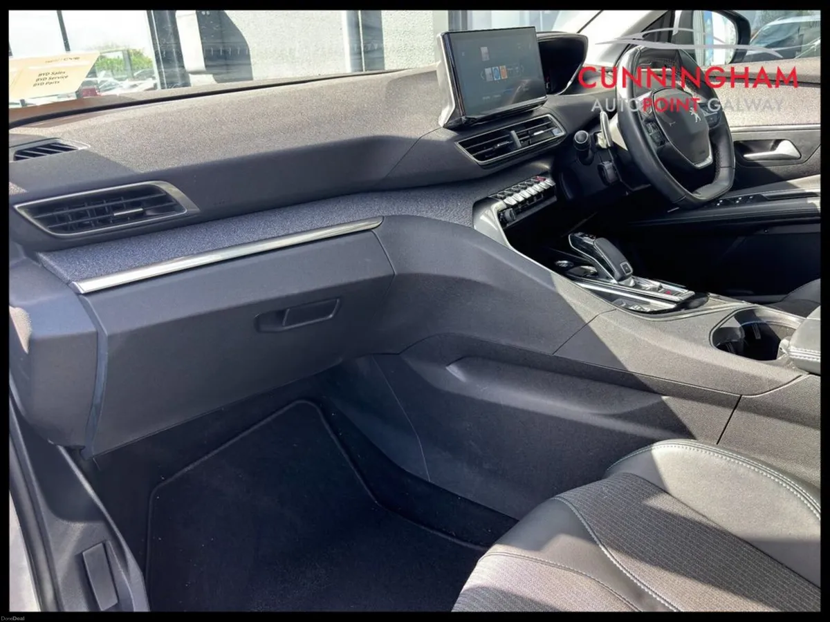 Peugeot 3008 Allure 1.2i Automatic 130BHP - Image 6