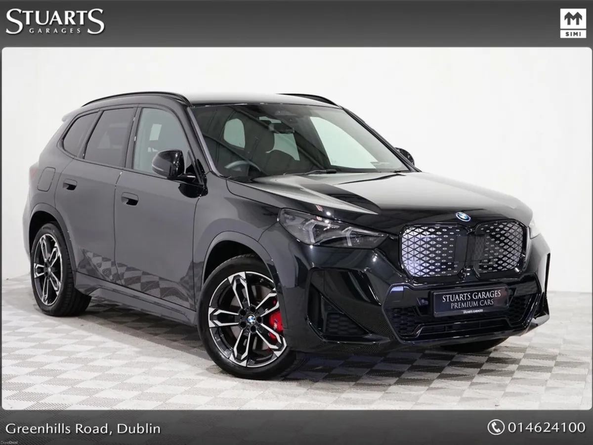 BMW iX1 SHADOW EDITION M-SPORT 20eDrive. SAPPHAIRE - Image 1