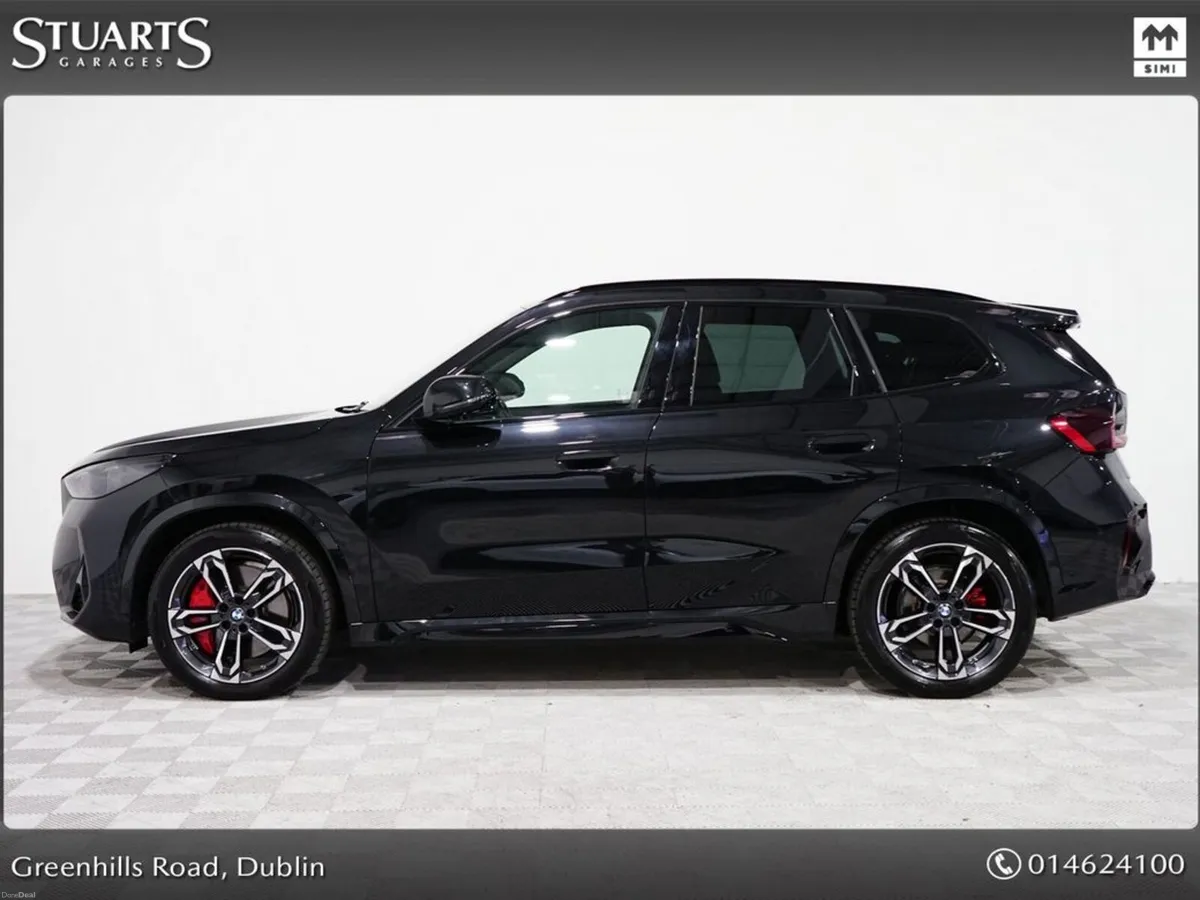 BMW iX1 SHADOW EDITION M-SPORT 20eDrive. SAPPHAIRE - Image 6