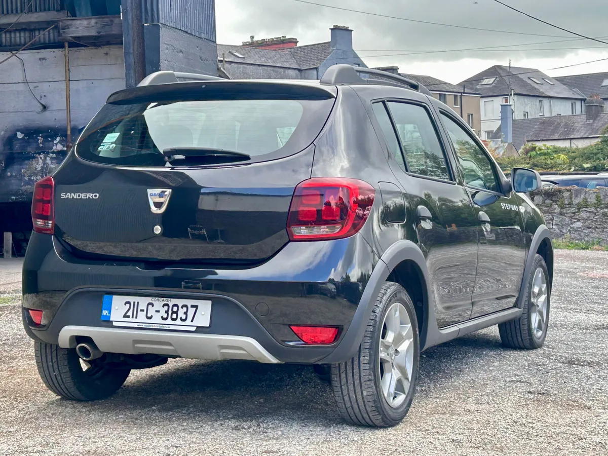 Dacia Sandero Stepway 2021 1.5 diesel - Image 4