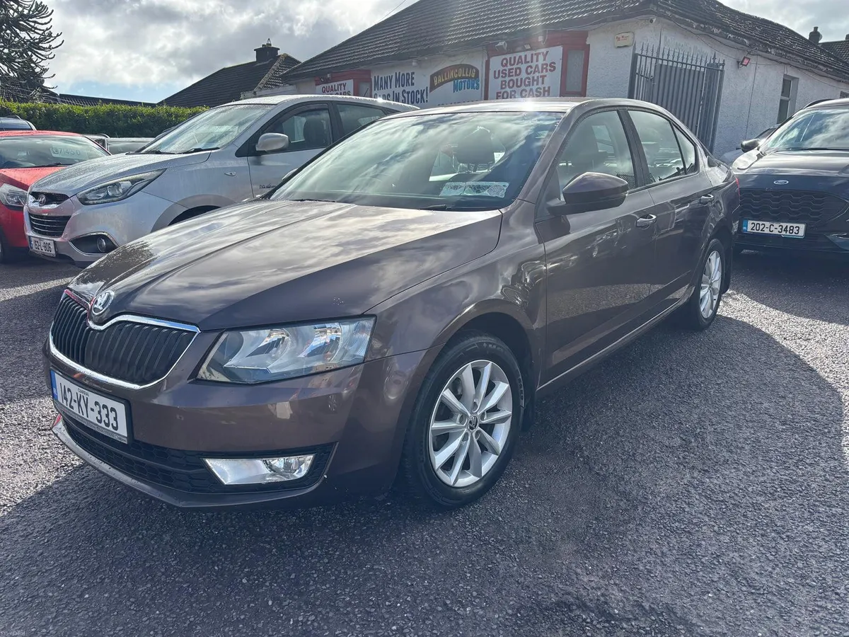 Skoda Octavia   ELEGANCE  DIESEL LOW  ROAD  TAX - Image 3
