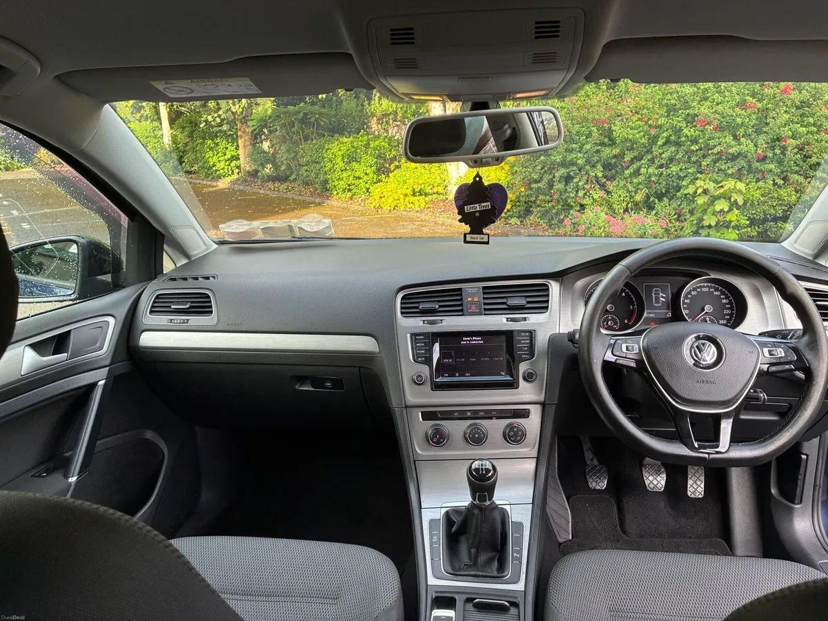 2015 Volkswagen Golf - Image 4