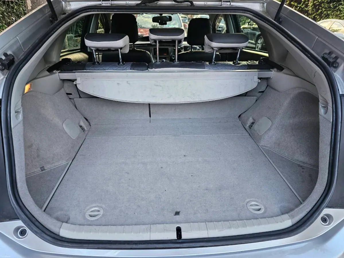 Car - Image 6