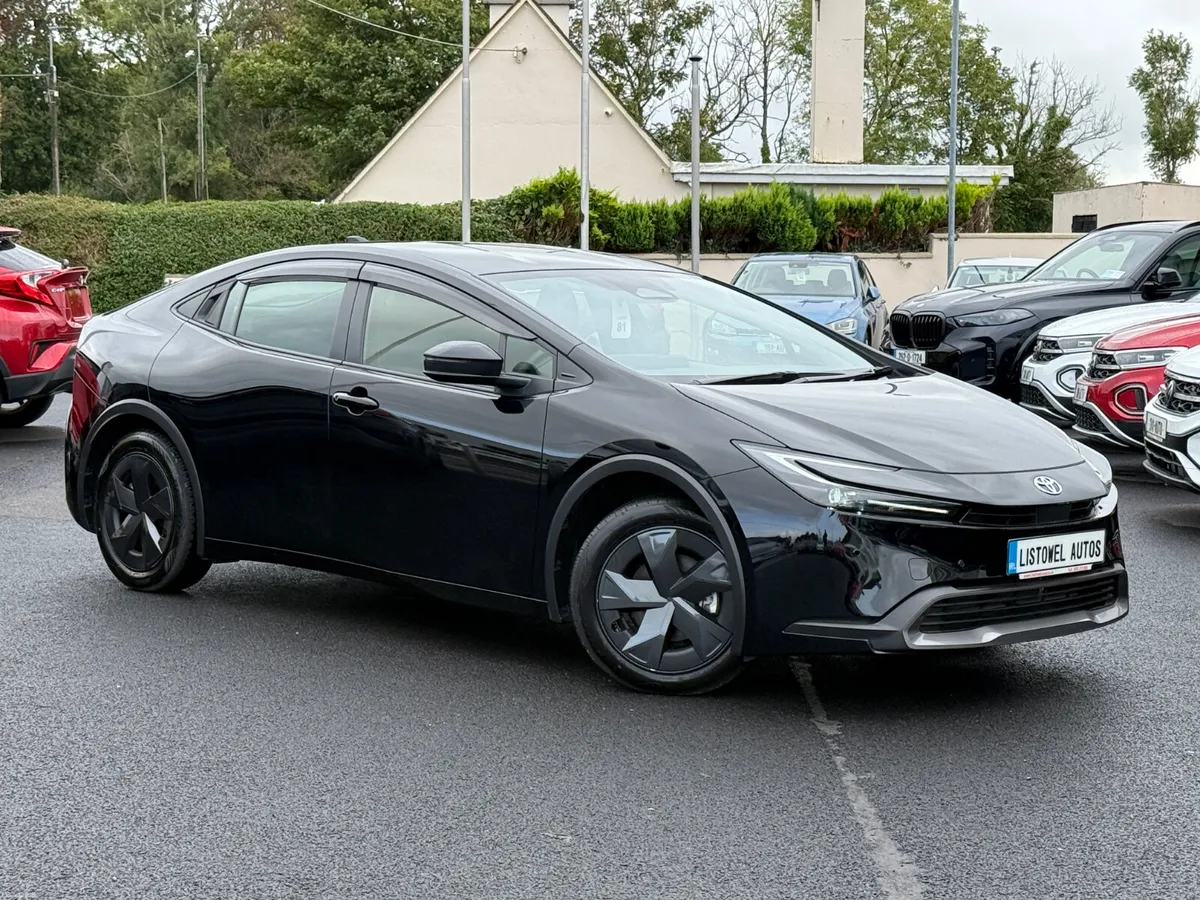 241 TOYOTA PRIUS HYBRID SELF CHARGE 1.8 PETROL - Image 2