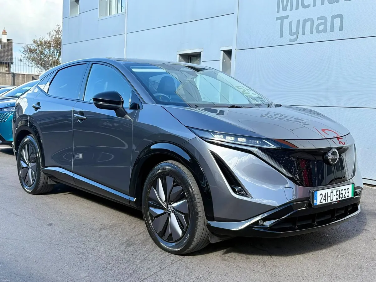 2024 Nissan Ariya 87kwh e-4orce, 4WD, CarPlay - Image 5
