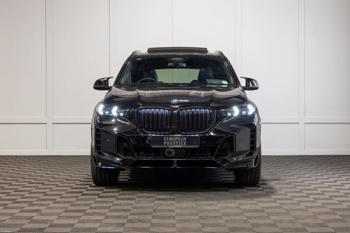 232 BMW X5 X-Drive 30d M-Sport 2 Seat Commercial - Image 2