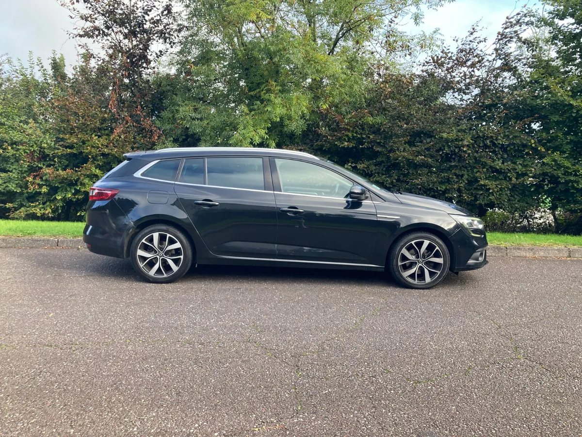 2020 Renault Megane 1.3 Petrol Estate - Image 2