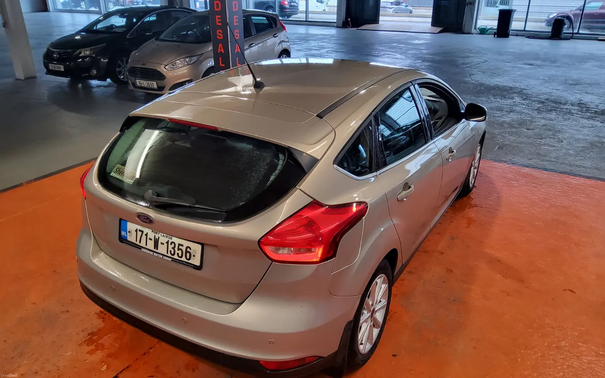 Ford Focus 2017 - Image 2