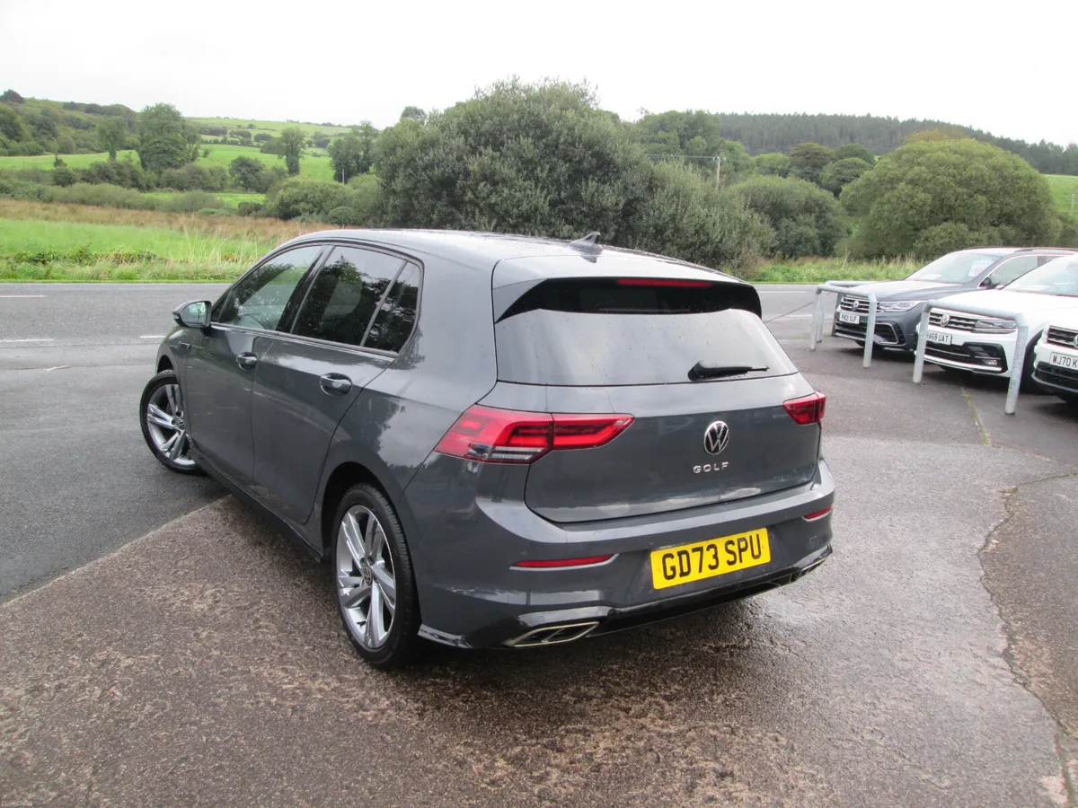 2024  VOLKSWAGEN  GOLF  1.5  TSI  R-LINE  5DR - Image 5