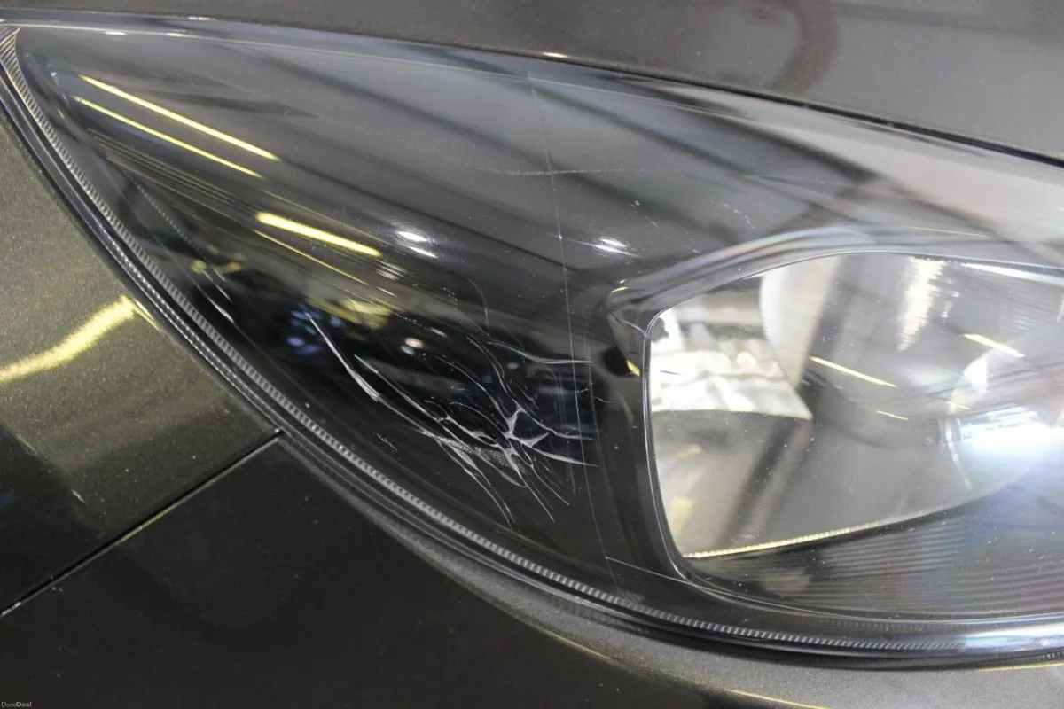 Ford Focus 1.5 TDCi Titanium - TENDER 26 - RADIO N - Image 4