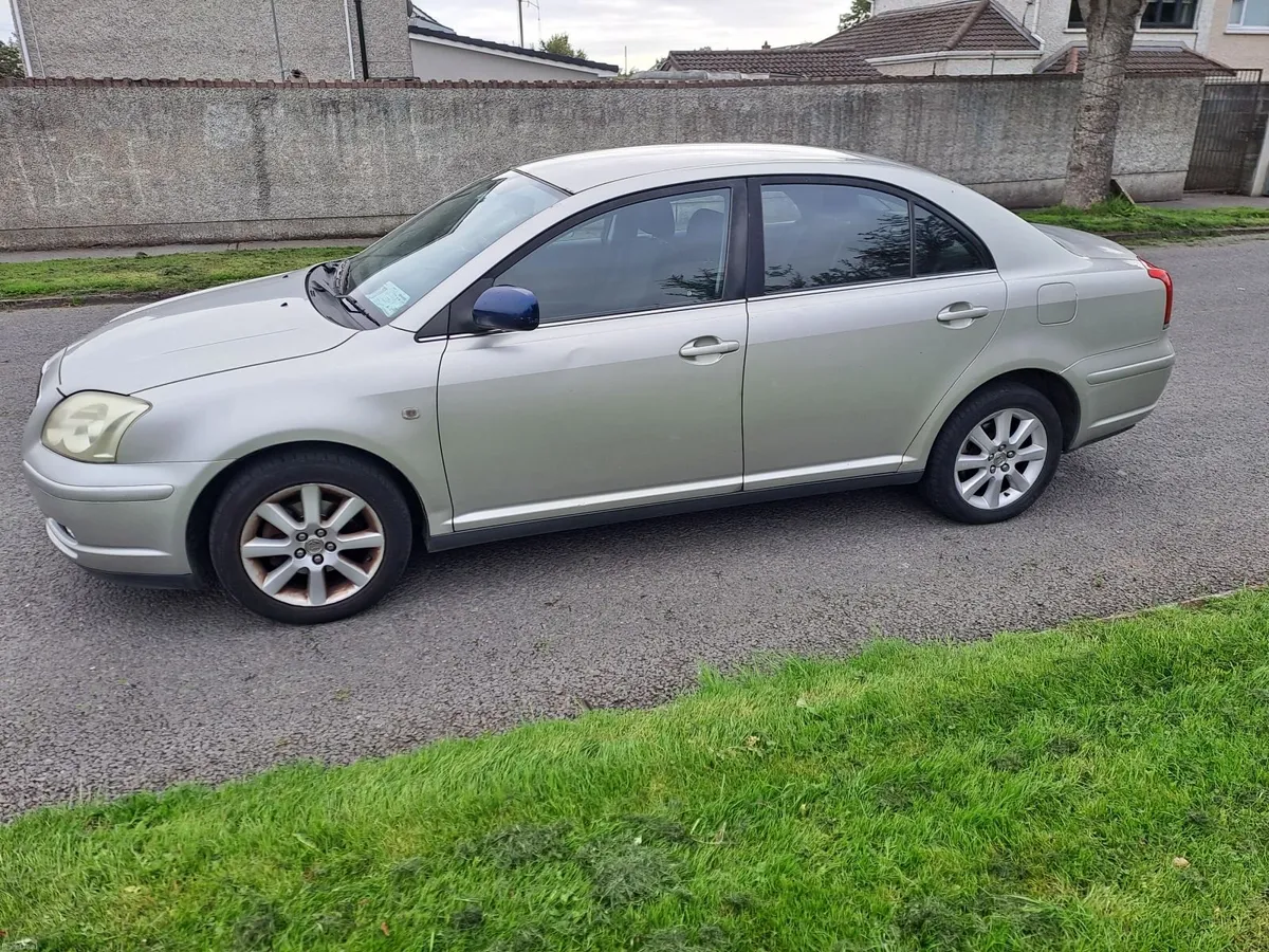 Toyota Avensis 2004 - Image 5