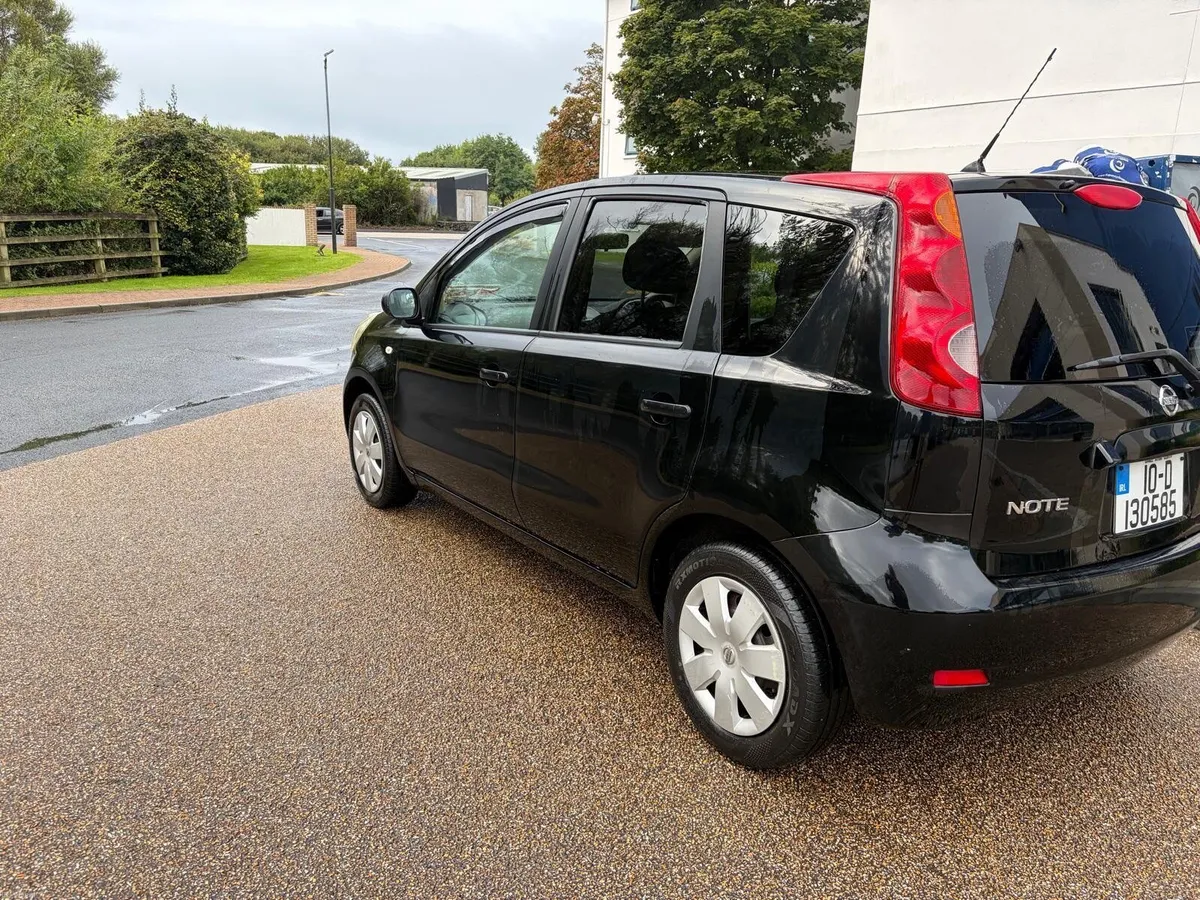 Nissan Note 2010 automatic - Image 2