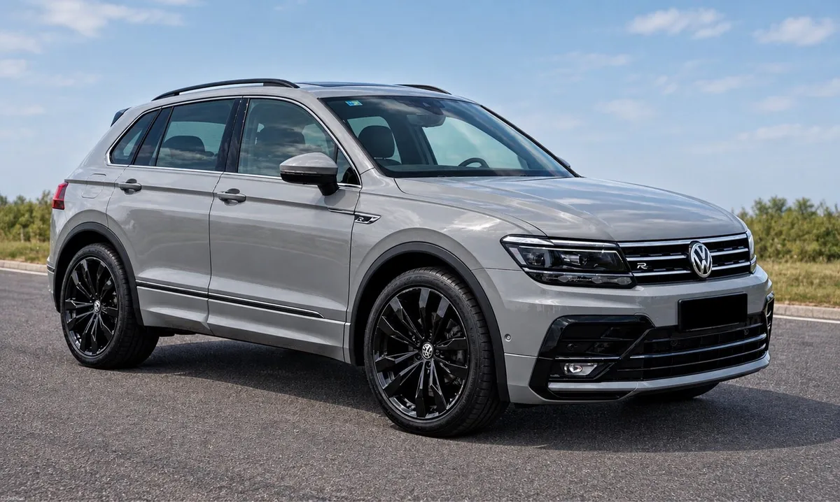 VW Tiguan R-Line 2.0 TDI automatic pan roof - Image 1