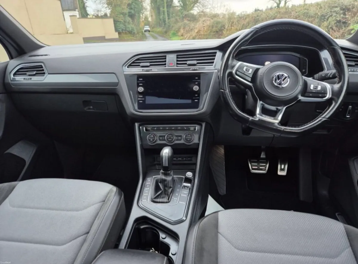 VW Tiguan R-Line 2.0 TDI automatic pan roof - Image 6