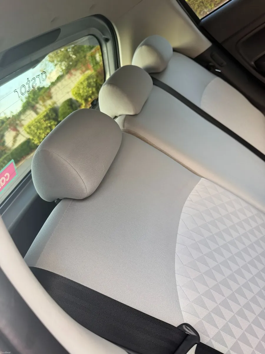 Mitsubishi Mirage 2021 - Image 2
