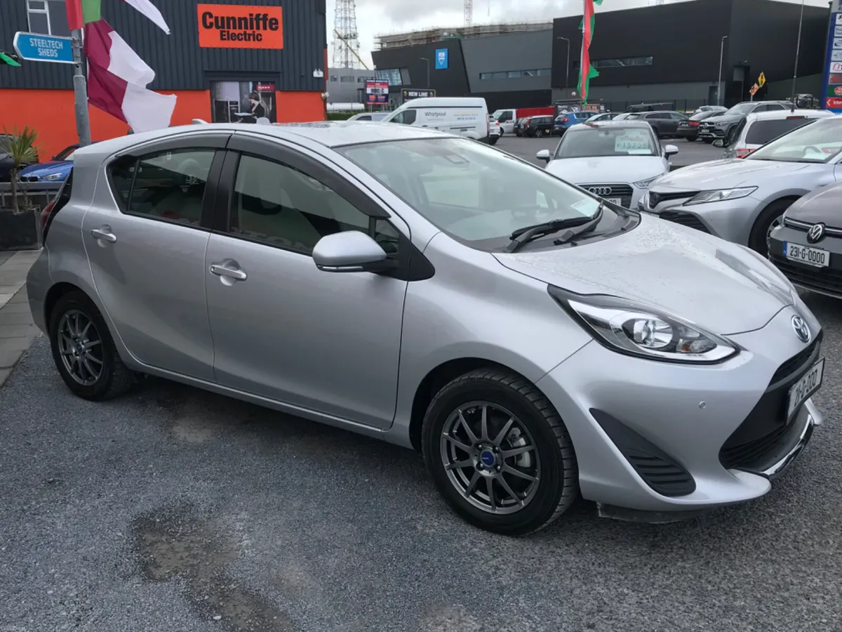 2021 Toyota Aqua 1.5 Petrol Hybrid Auto - Image 5