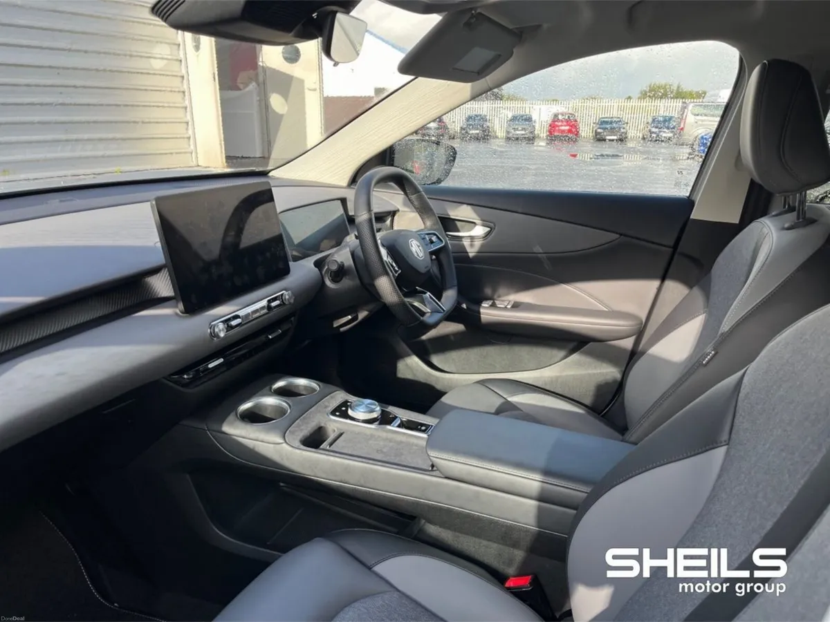 MG S5 MGS5 EV LR - EXCLUSIVE 5DR AUT - Image 5