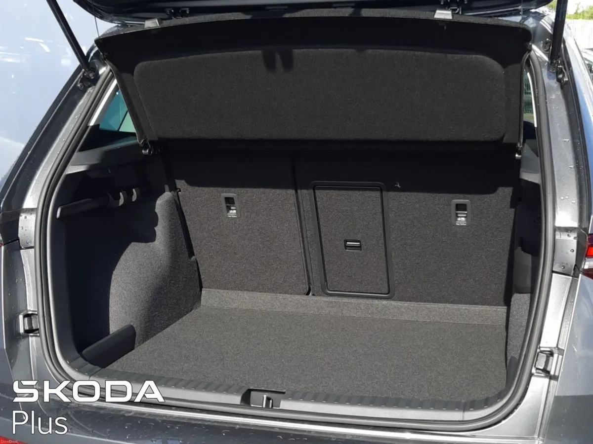 Skoda Karoq SELECTION 2.0TDI 115BHP - Image 6