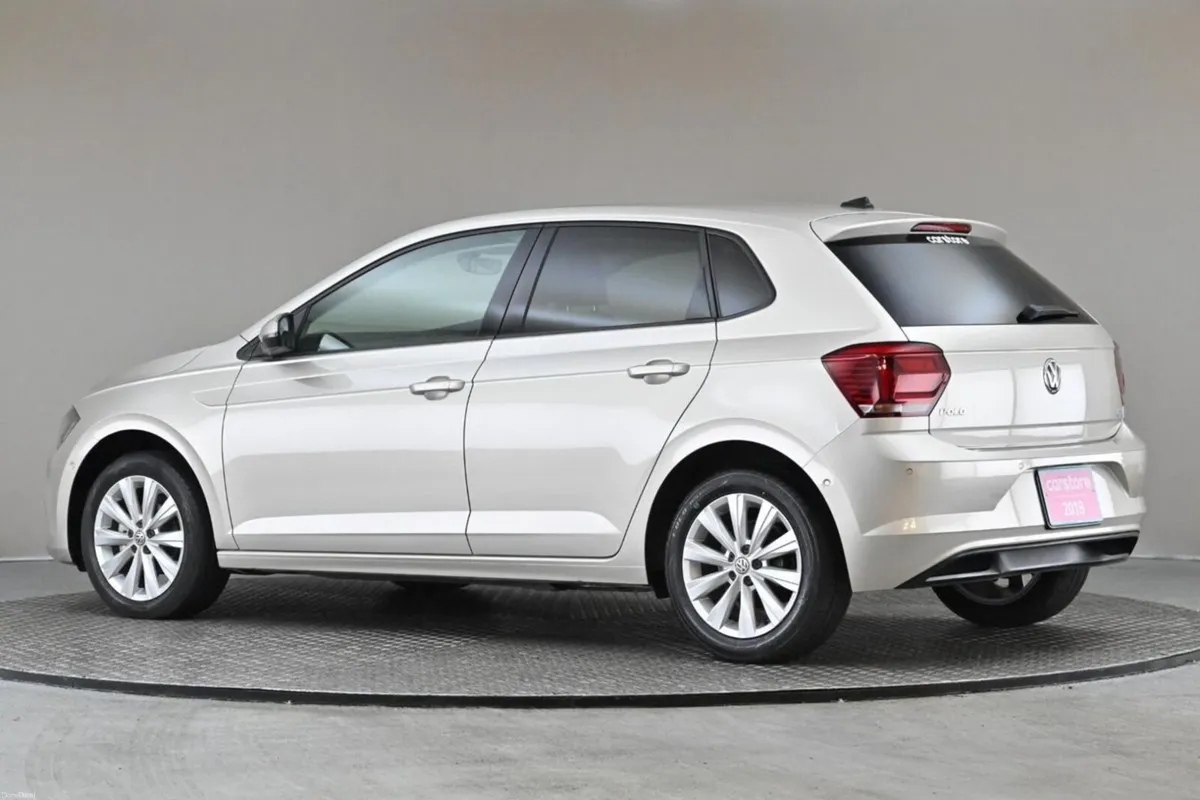Volkswagen Polo 1.0 TSI DSG COMFORTLINE **CARPLAY* - Image 6