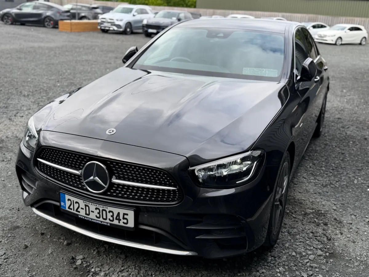 212 Mercedes-Benz E 300 DE Amg Line - Image 5