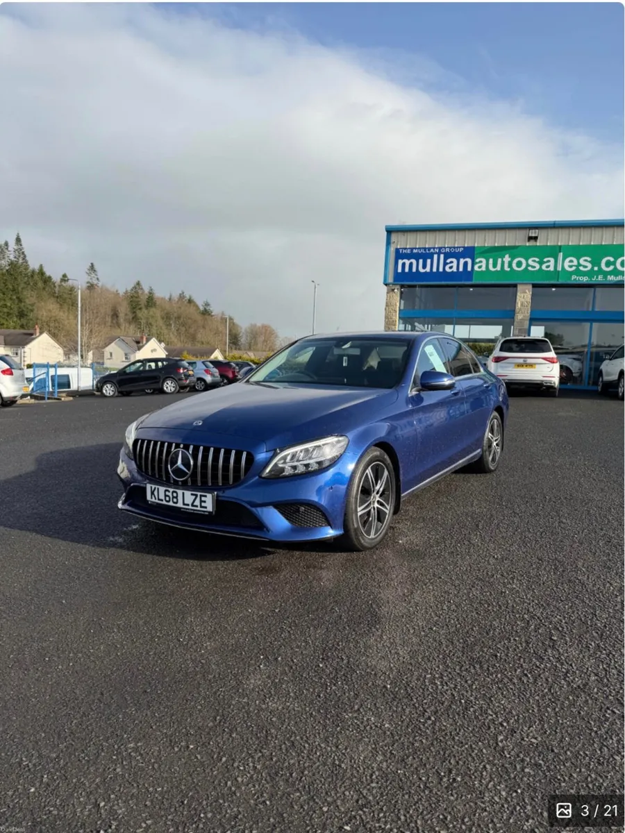 Mercedes-Benz C-Class 2019 - Image 3