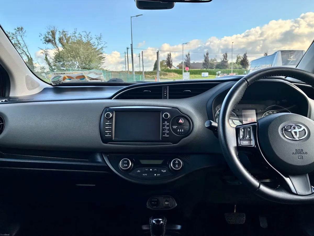 Toyota Yaris 2018 - Image 4