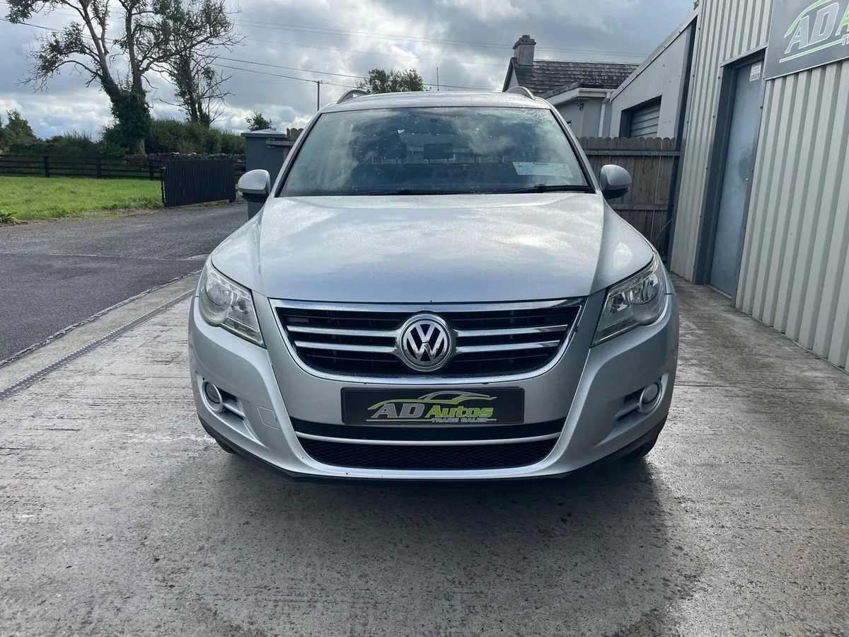 Volkswagen Tiguan LOW MILEAGE - Image 3