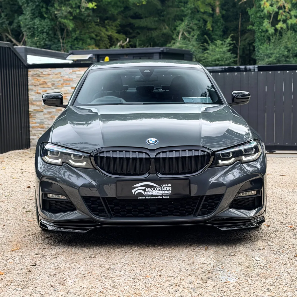 2022 (221) BMW 330E MSPORT X-DRIVE PRO (4WD - Image 3