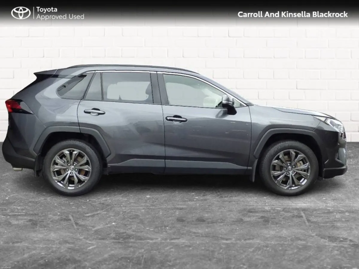 Toyota RAV4 Hybrid Sol - Image 3