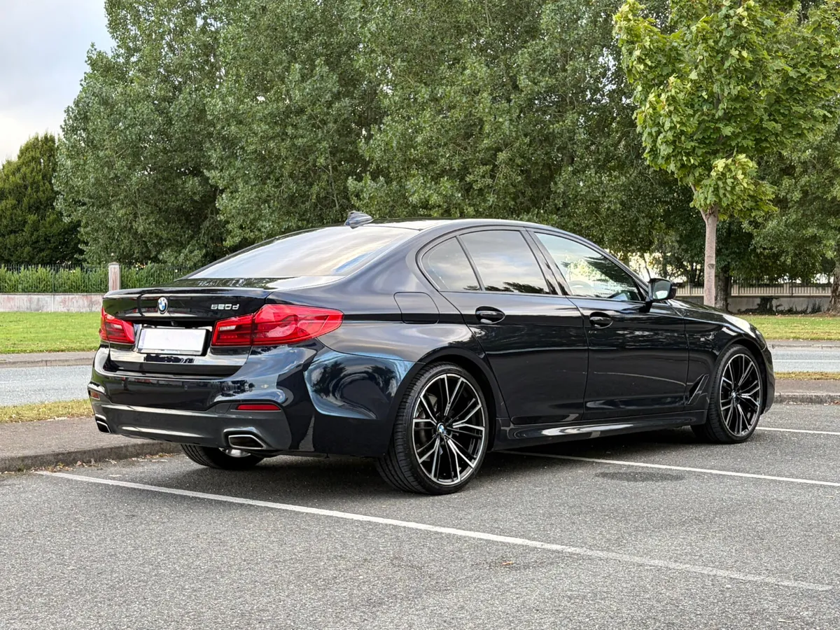 2017 BMW 520D M Sport M Performance 2.0 Auto - Image 3